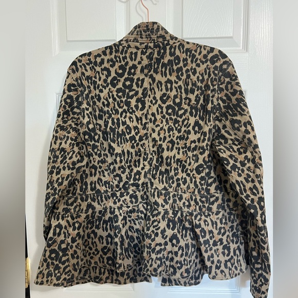 Lane Bryant - Ruffle-Bottom Jacket - Animal Print Size 18 - Picture 6 of 9